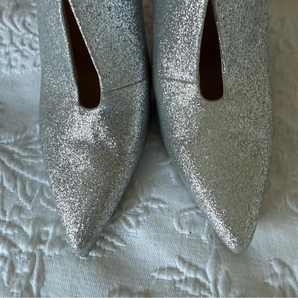 Vince Camuto Metseya Silver Glitter Heel Pump Stiletto size 7